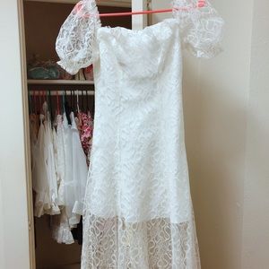 Lace wedding dress